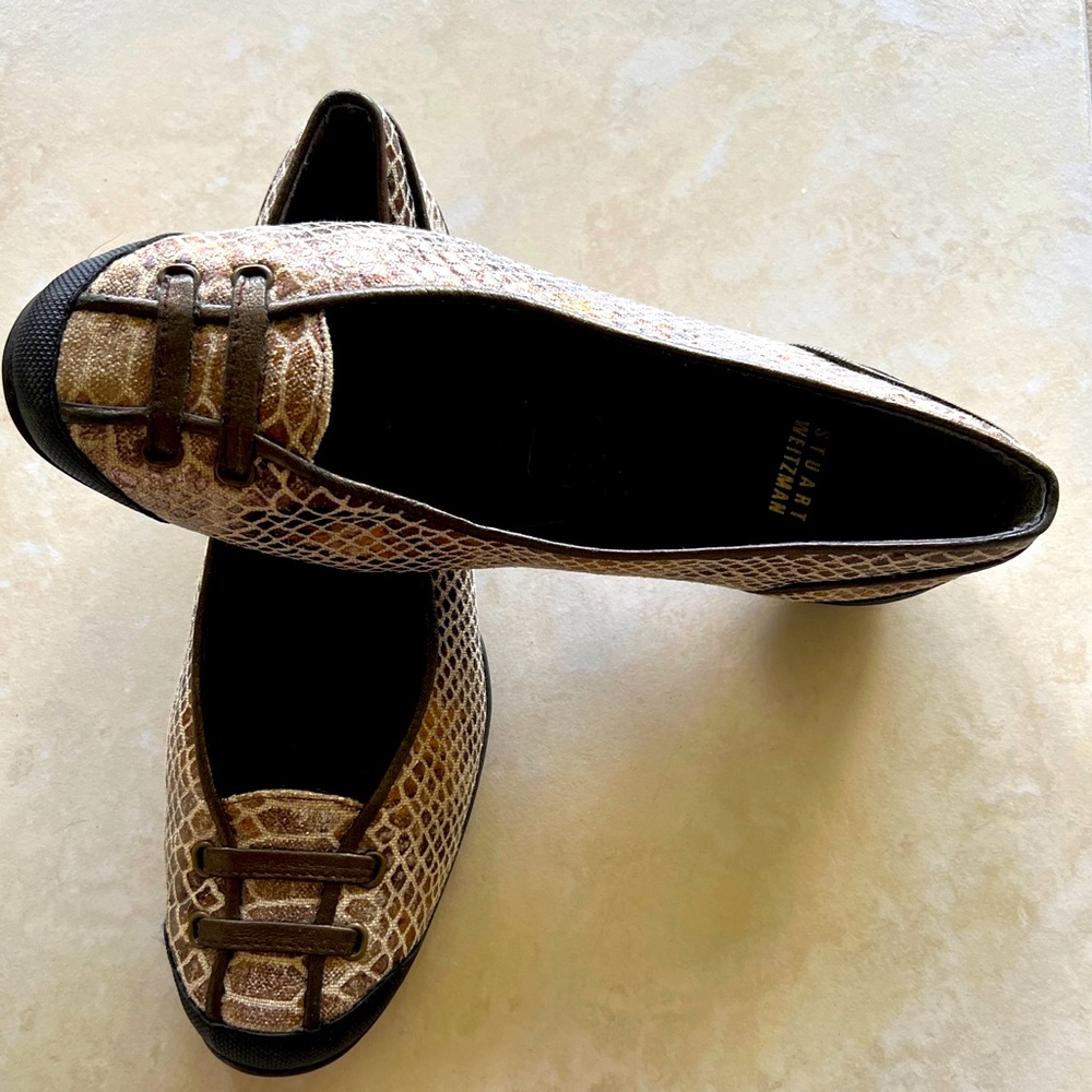 Stuart weitzman flats loafers shoes size 6 M